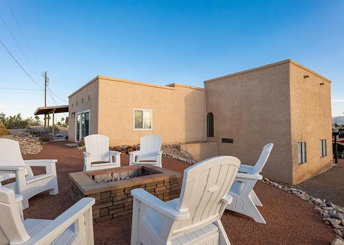 Peakview - Pool Firepit Games Garage Holiday home Lake Havasu City