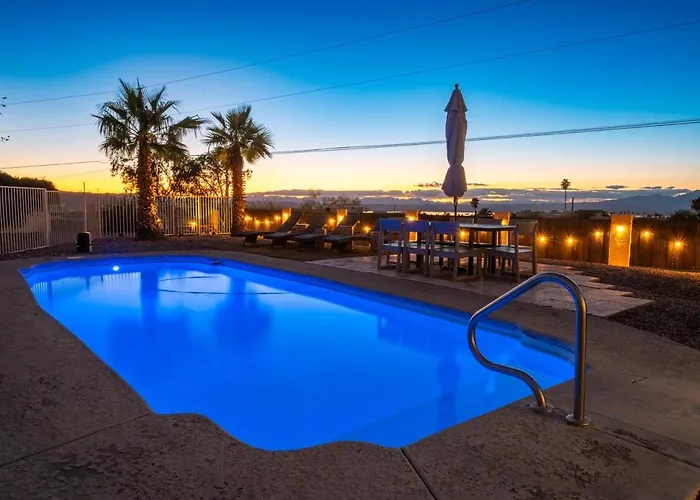 Holiday home Peakview - Pool Firepit Games Garage *