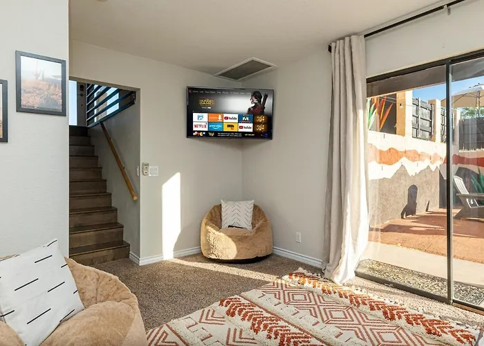 Peakview - Pool Firepit Games Garage Holiday home Lake Havasu City