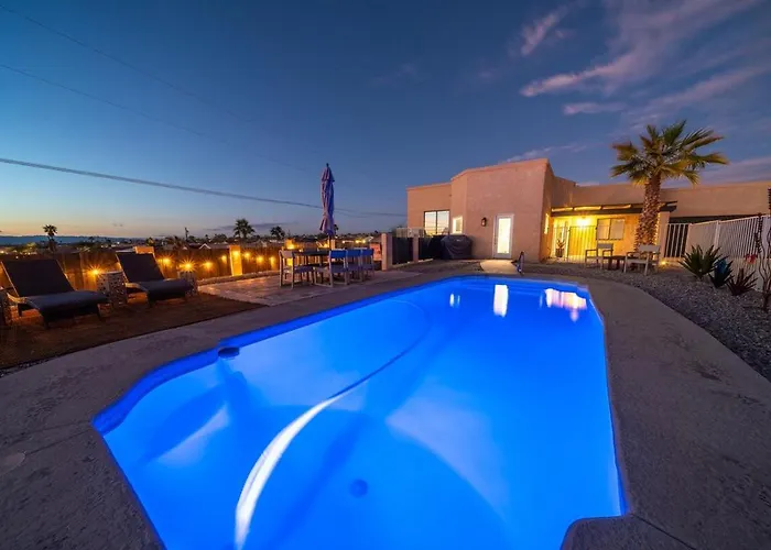 Peakview - Pool Firepit Games Garage