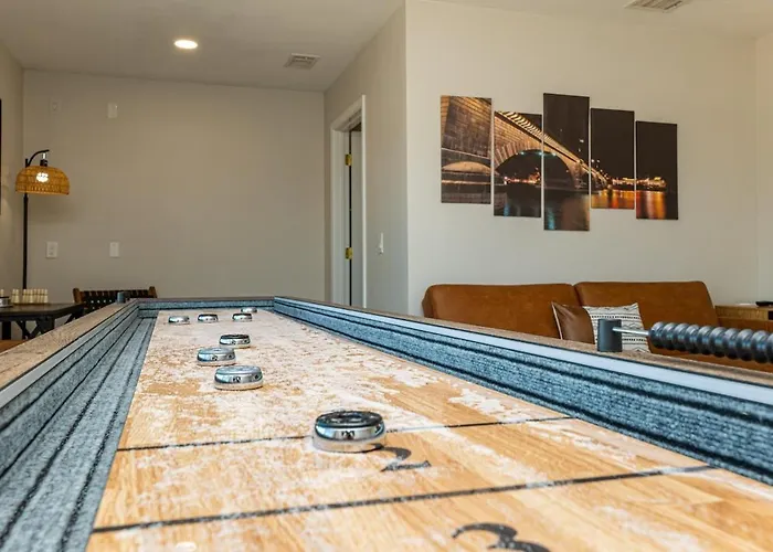 Peakview - Pool Firepit Games Garage Holiday home