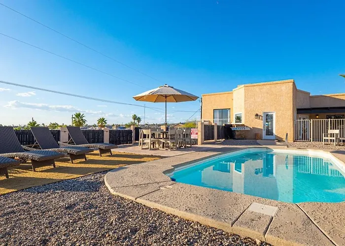 Peakview - Pool Firepit Games Garage Holiday home *